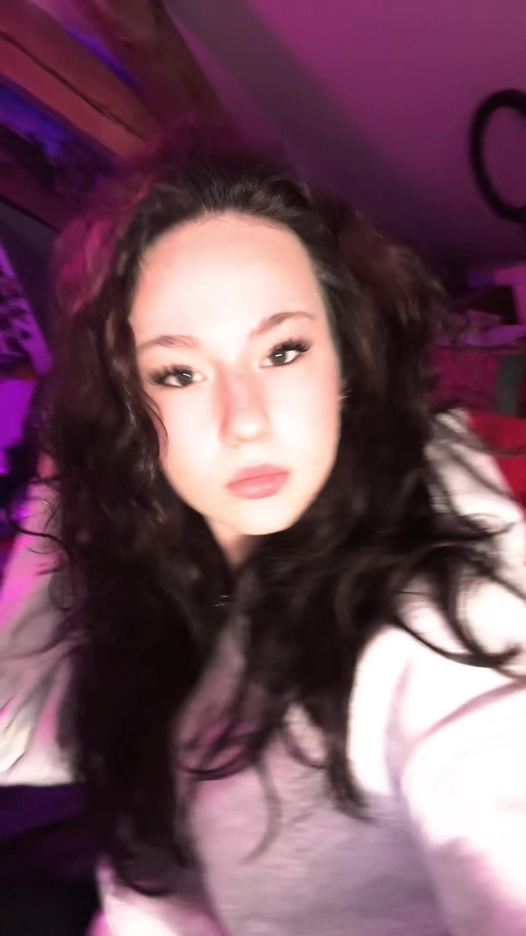 @aelyw