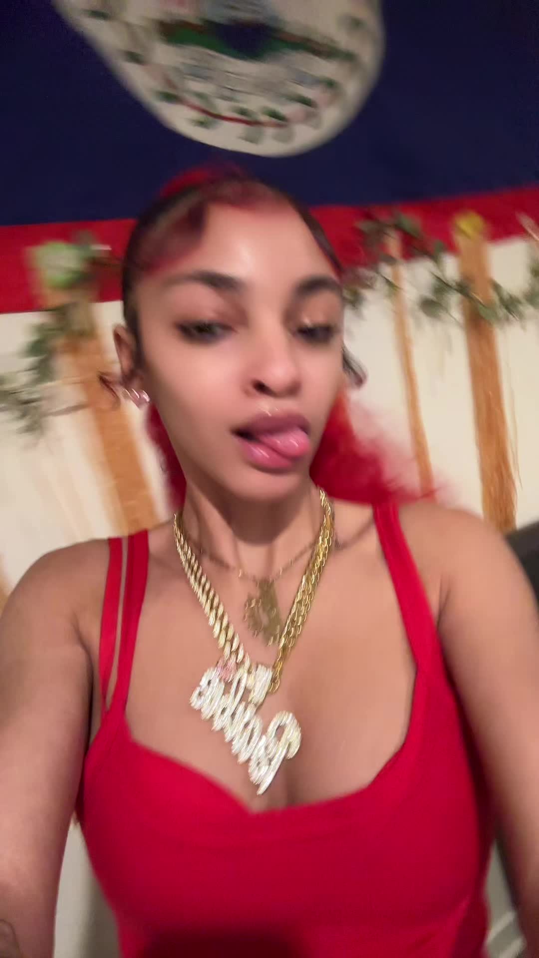 @👸🏼
