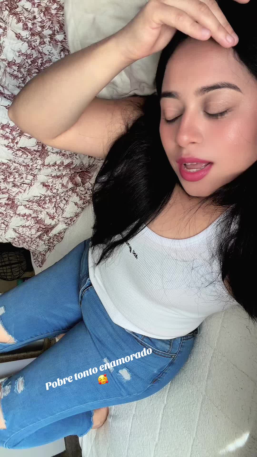@anabella