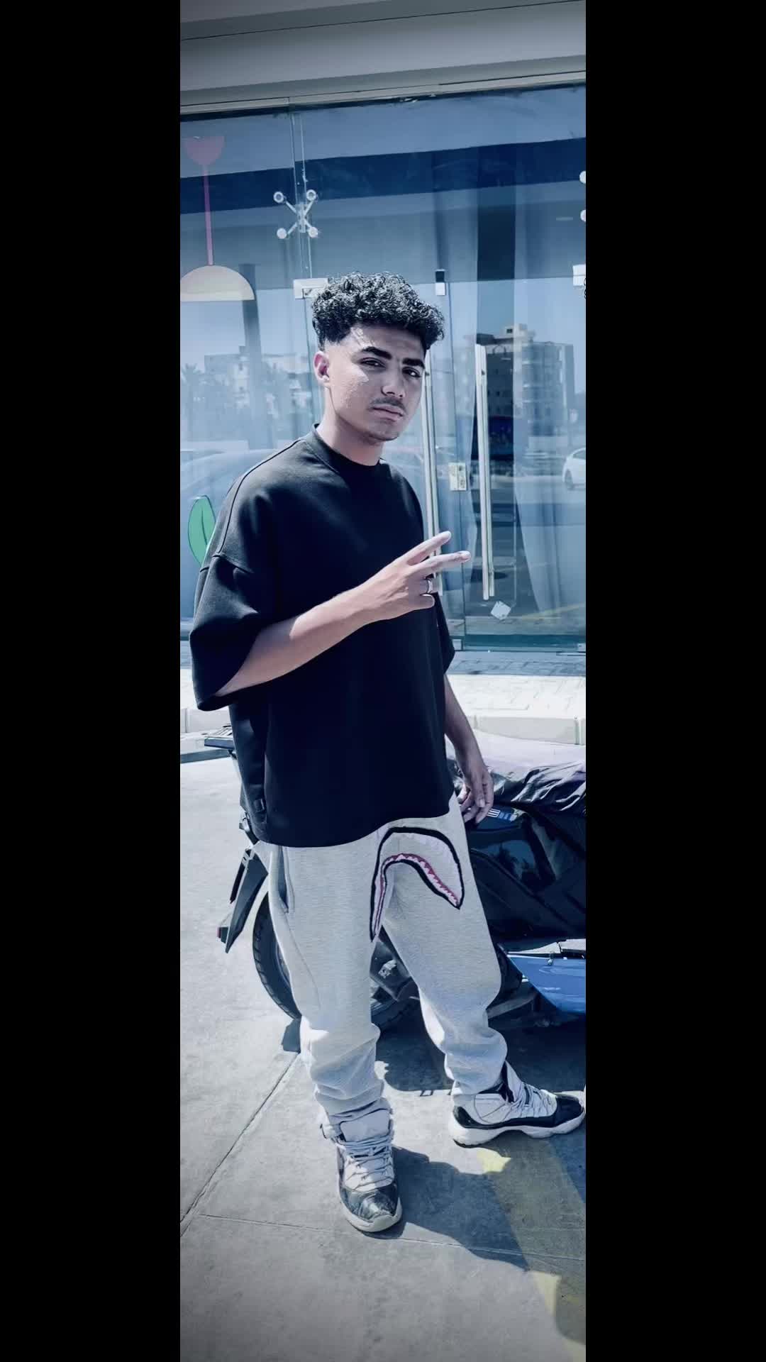 @🗽