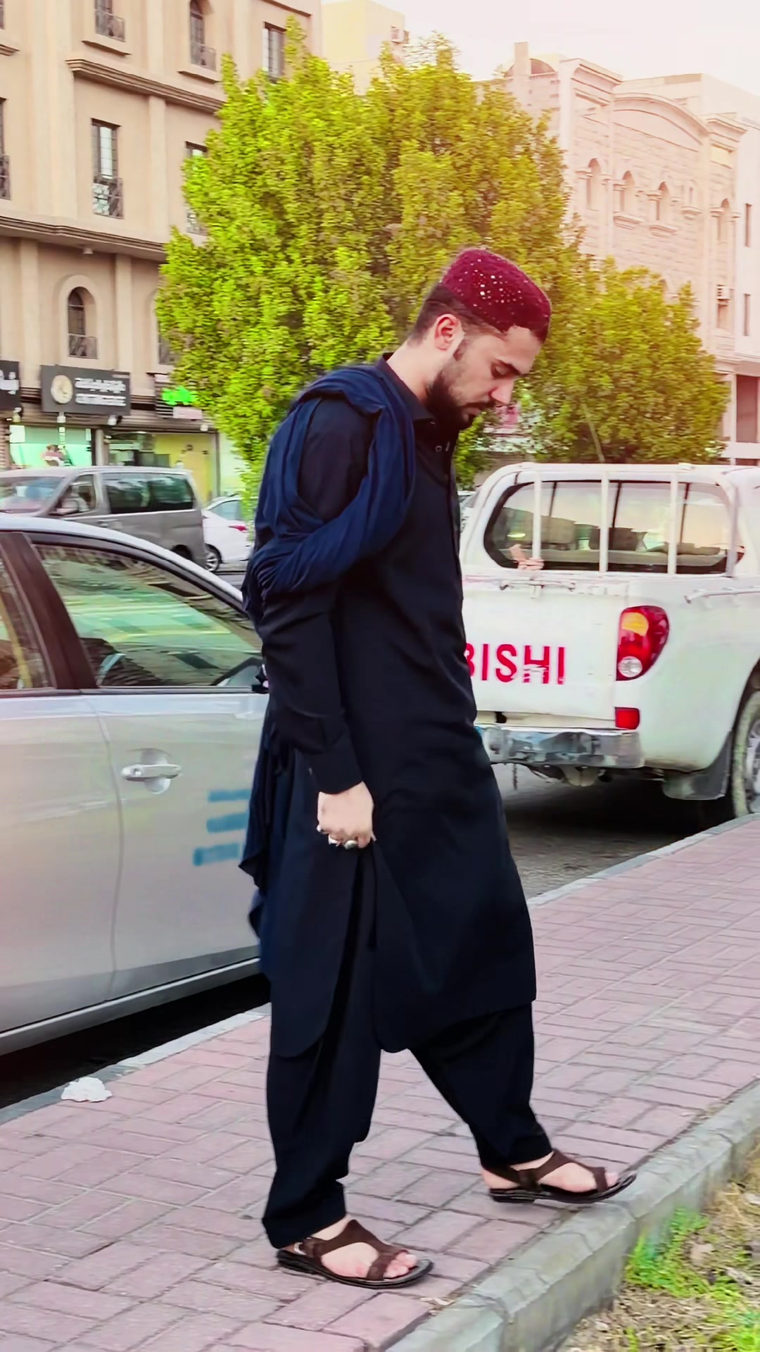 @𝙏𝙖𝙡ح𝙖 𝙉𝙄𝘼𝙕𝙄 🇵🇰🦅