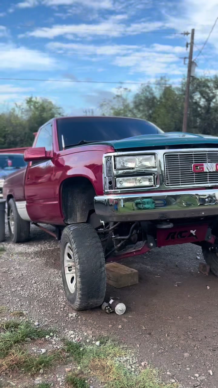 @That.red.obs.step side