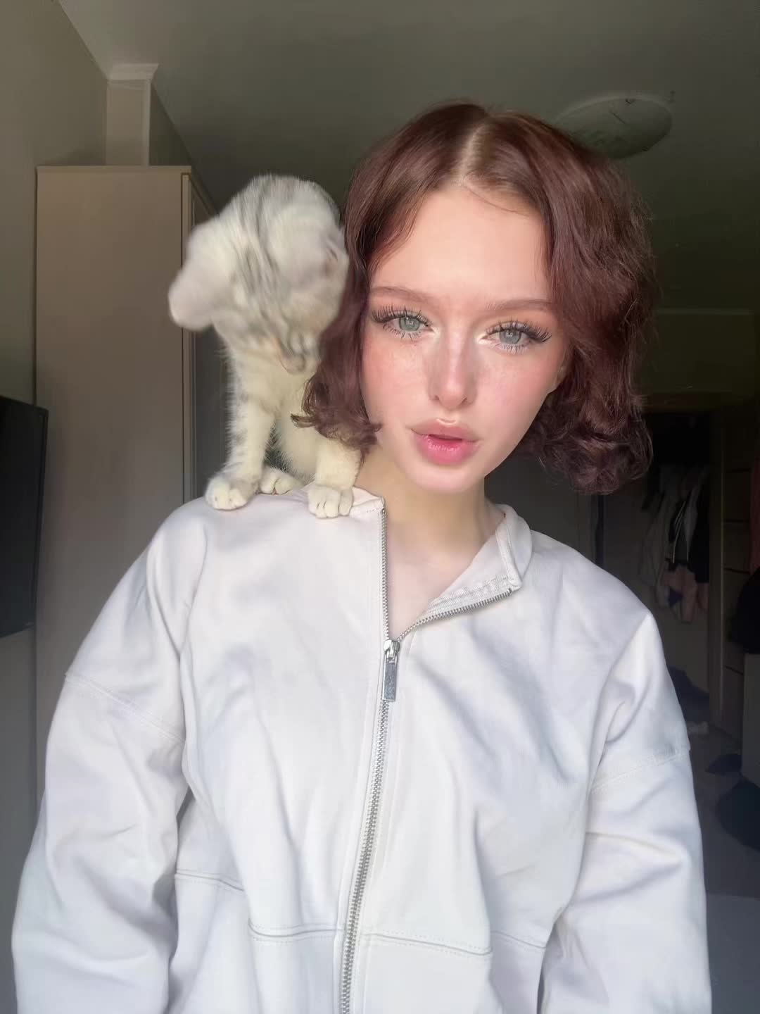 @полинка