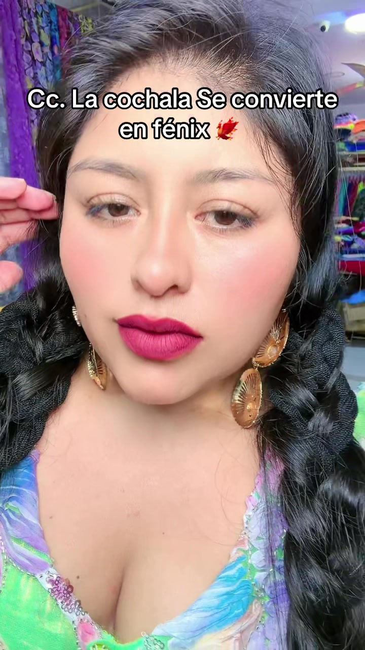 @Noelia Mujer Elegante