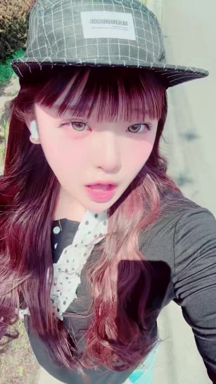 @𝐦𝐄𝐢