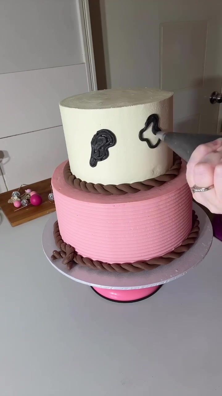 @Stacey Bakes Cakes!