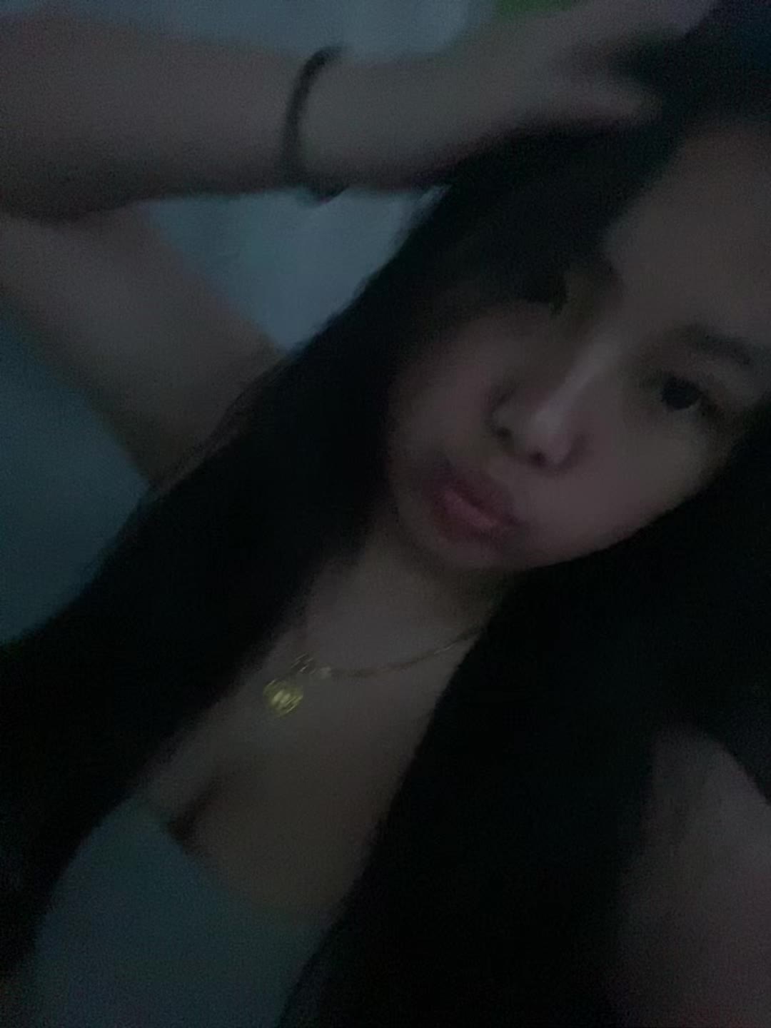 @aleenaathao