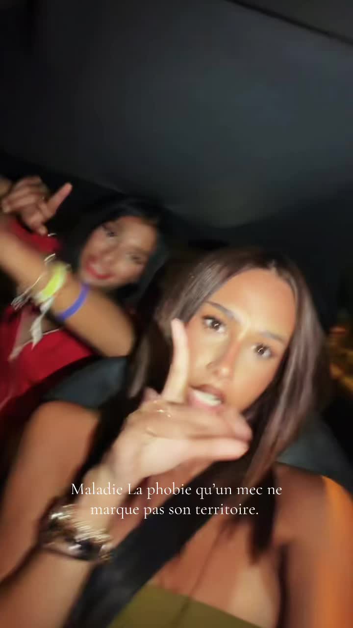 @𝐑𝐀𝐘𝐀.𝐁𝐋𝐊🥂