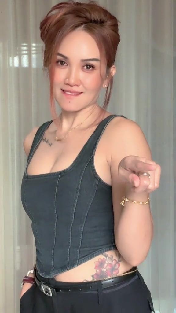 @Lovelyariani