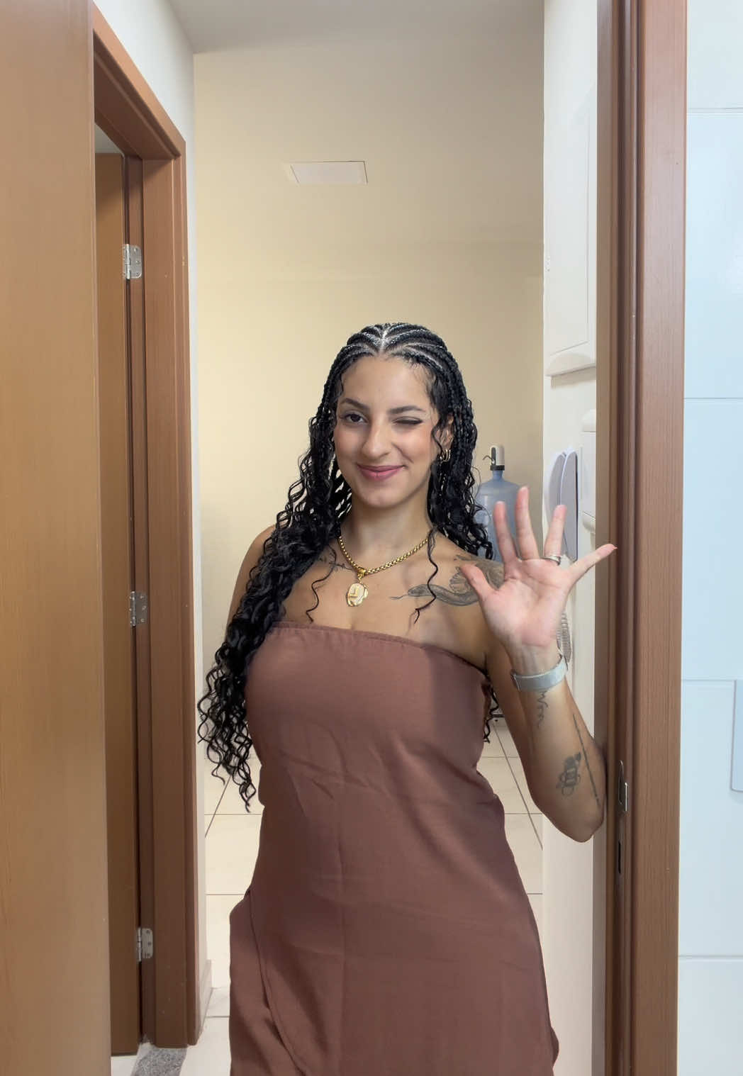 @lari gomes