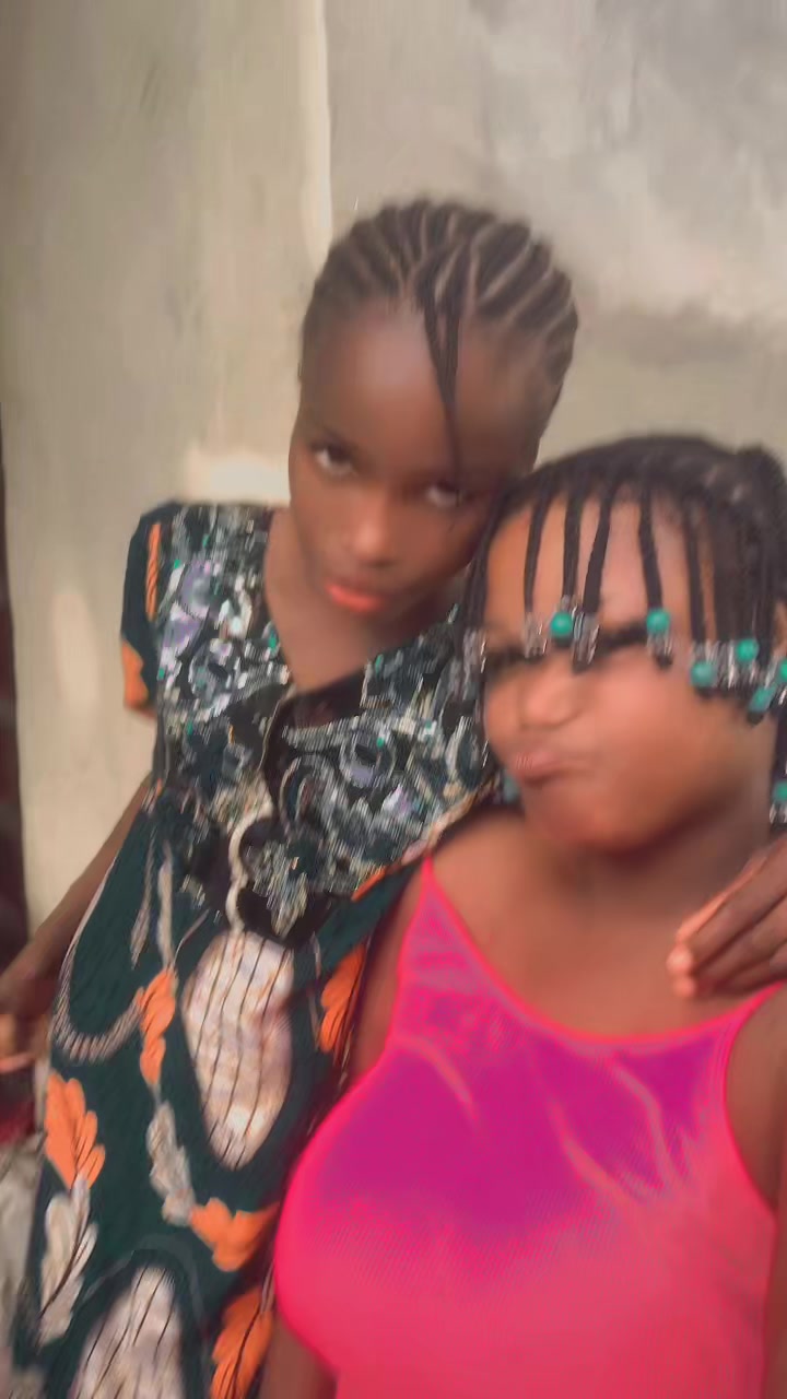 @Anikeade💕💕🥹