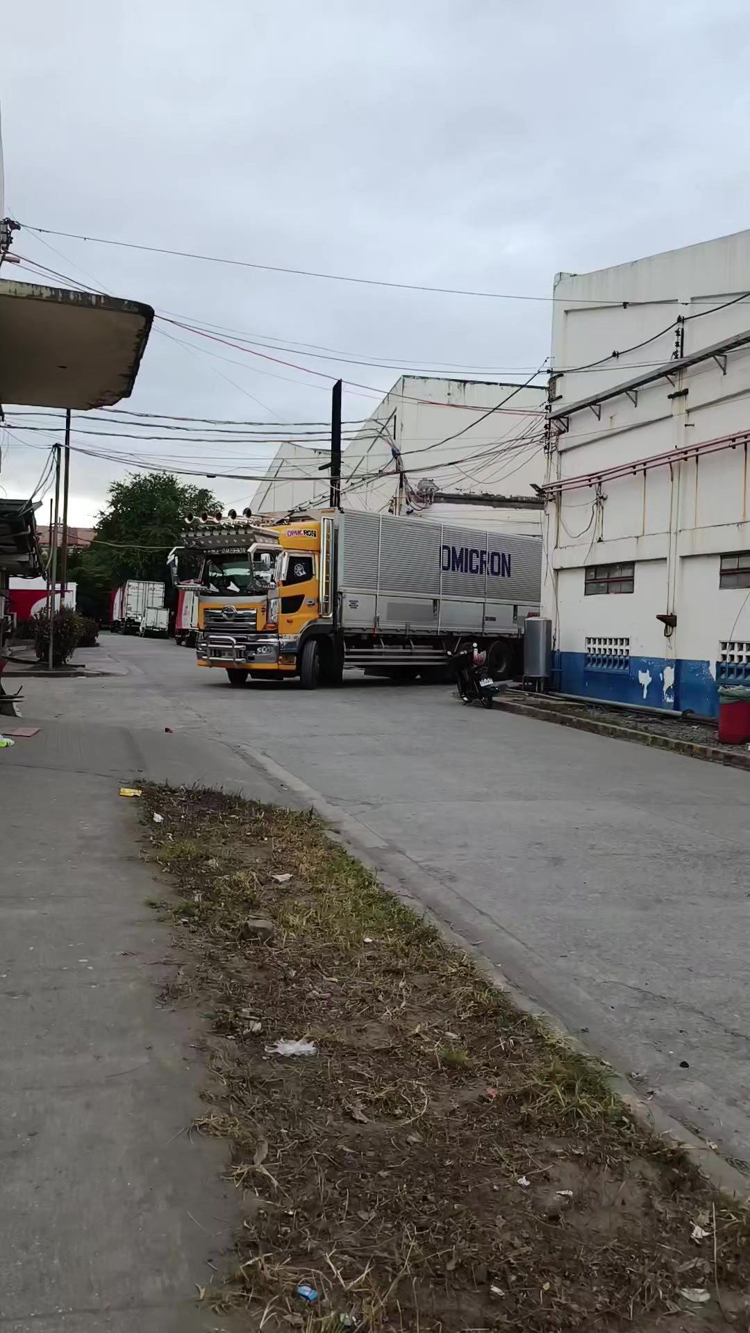 @Xde trucking