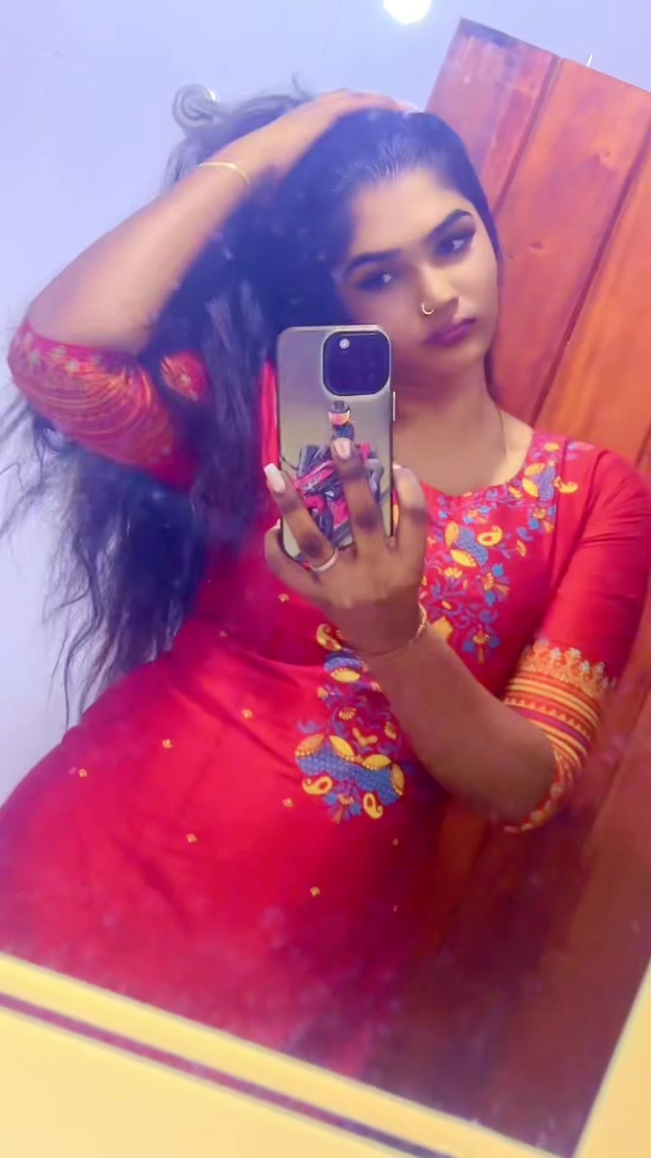 @கள்ளி ராணி 👑🥰🇨🇭