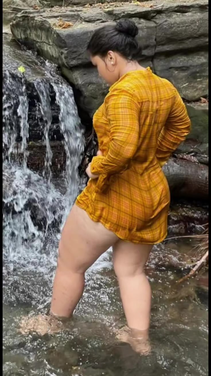 @زهورعطشانة
