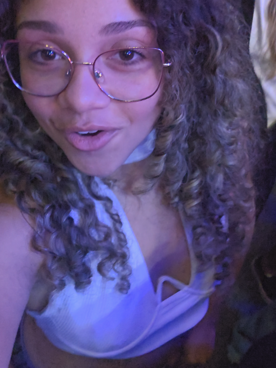 @Gabriela