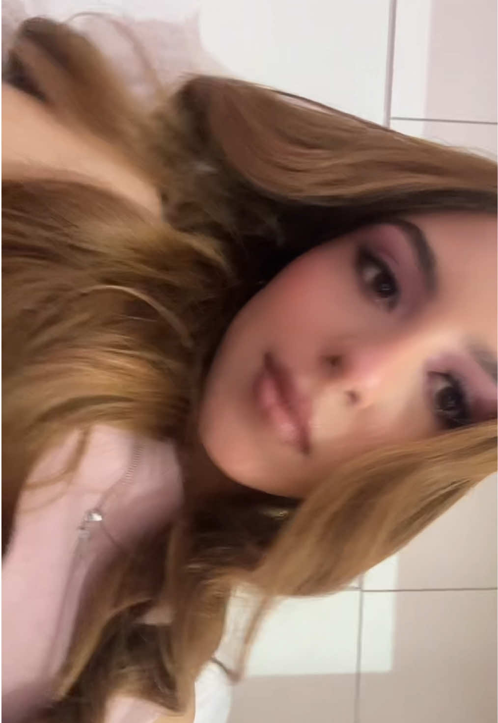 @yaneqqq