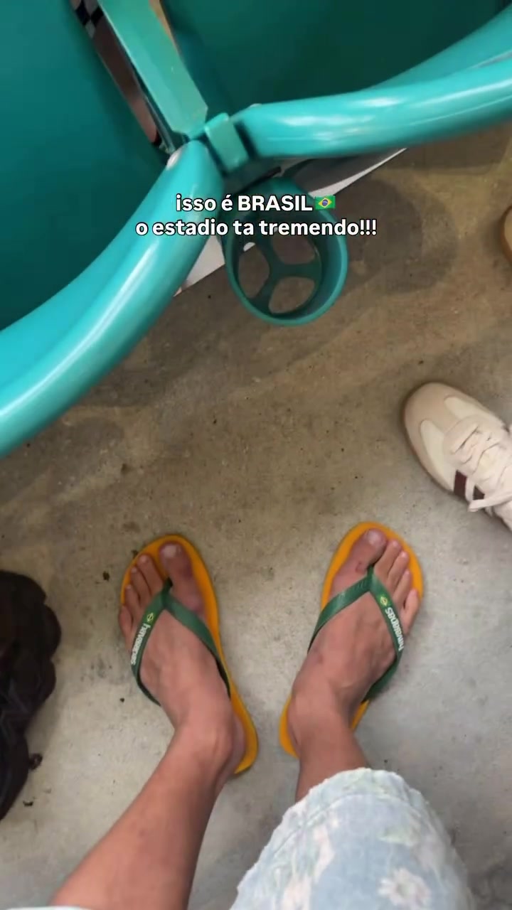 @Carolixas