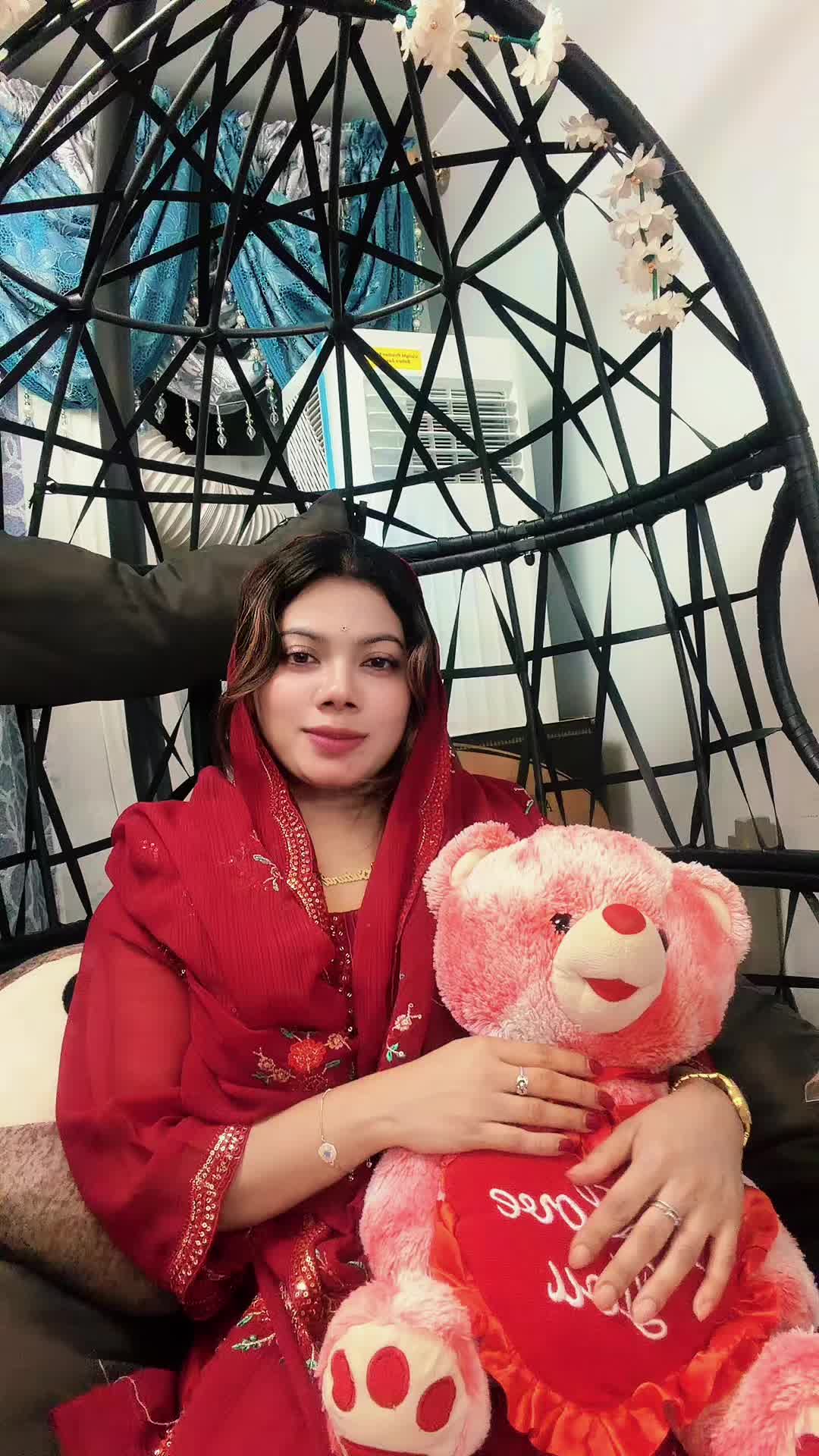 @SoniaAyash