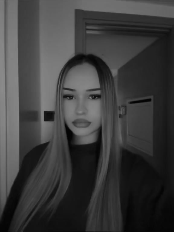 @anuuskica