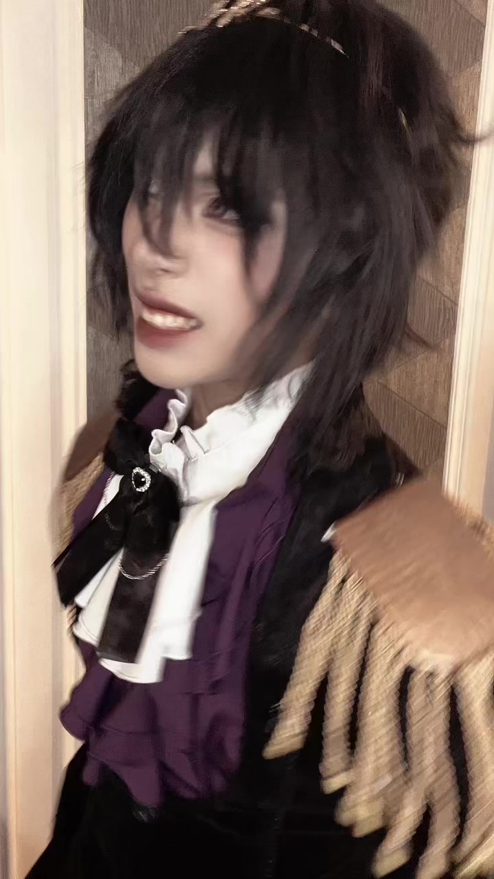 @☣︎「 CΔLX 」☣︎