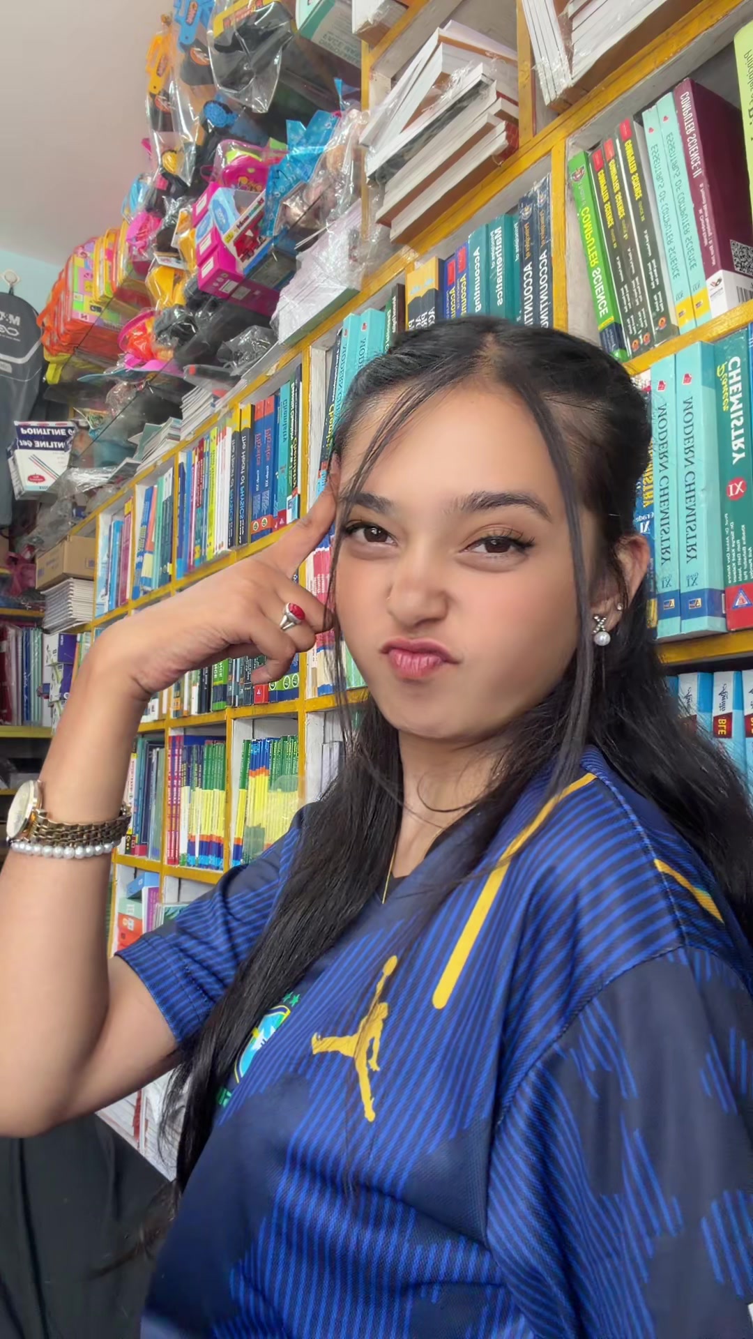 @Anamika🎀