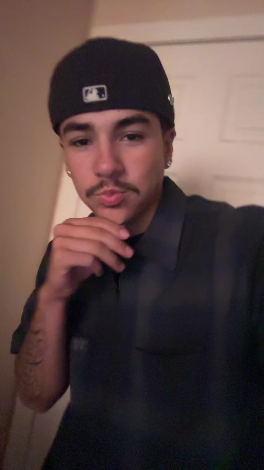 @Prettyboy_chong1