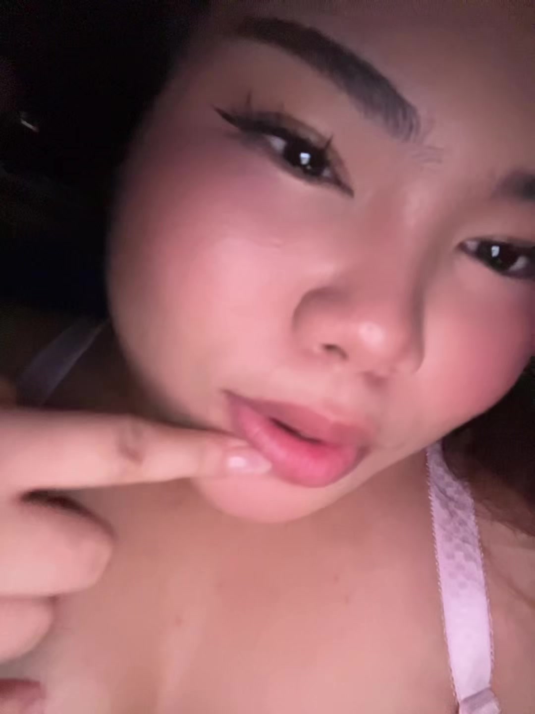 @Eya
