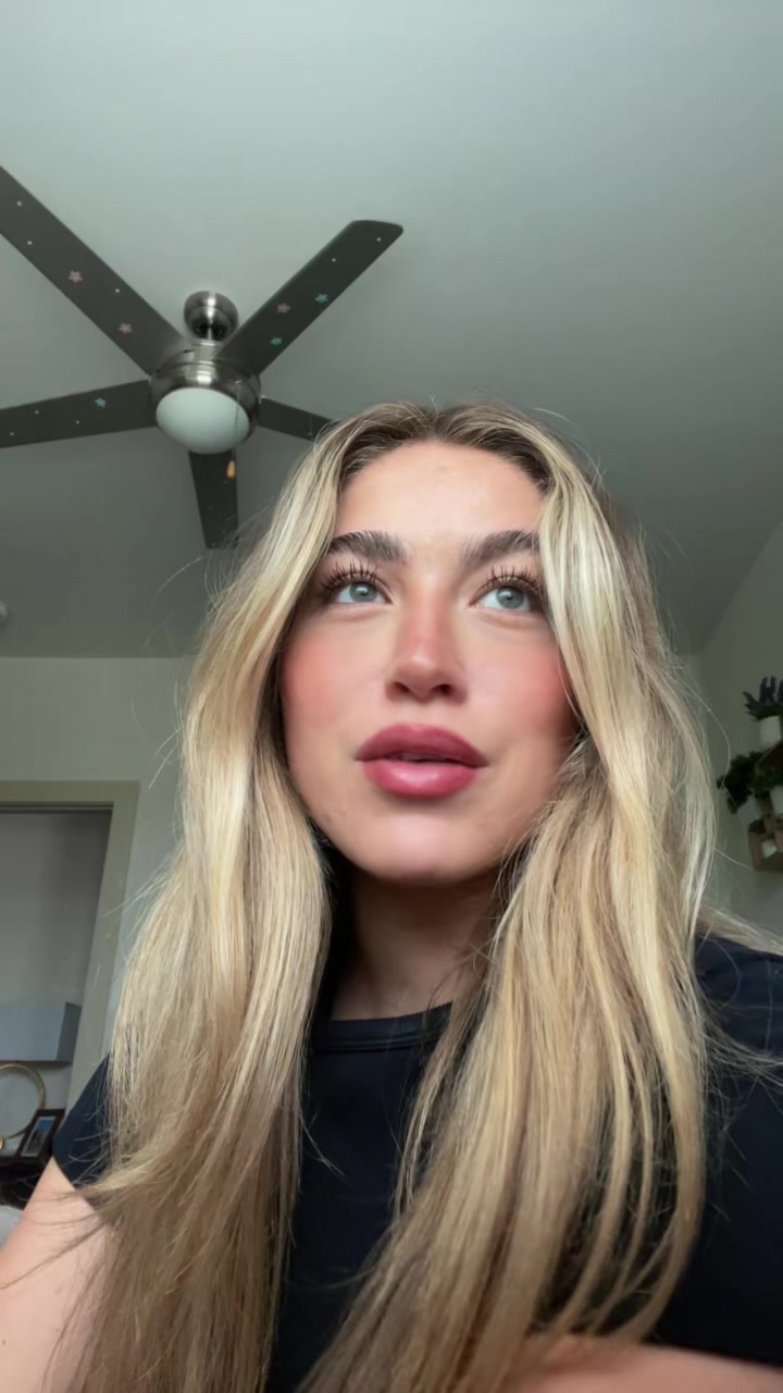 @Valentina