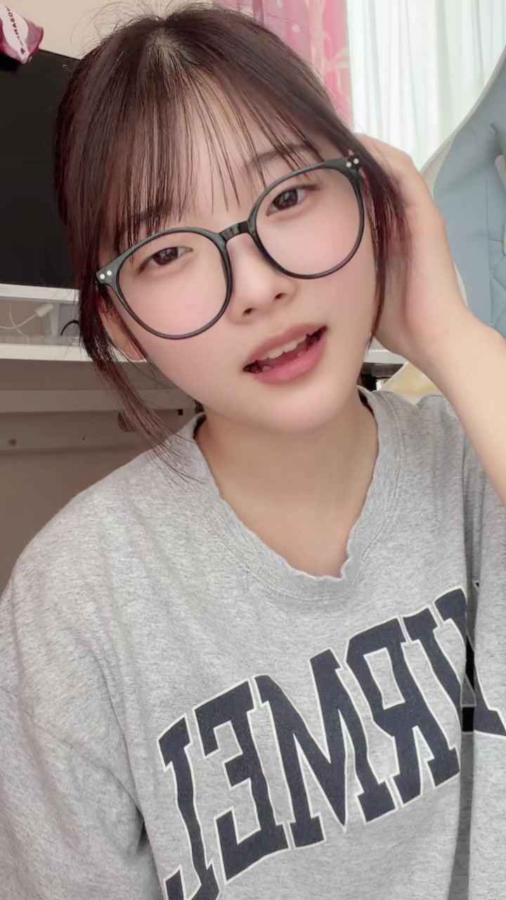 @心🍀🕊️🎬