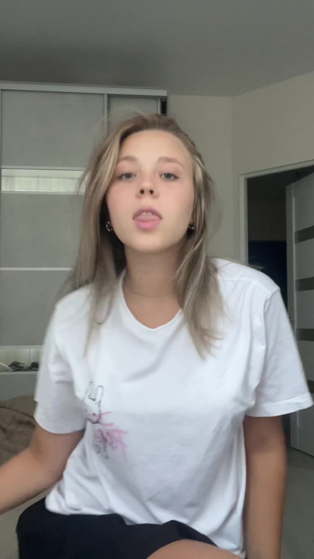 @<3