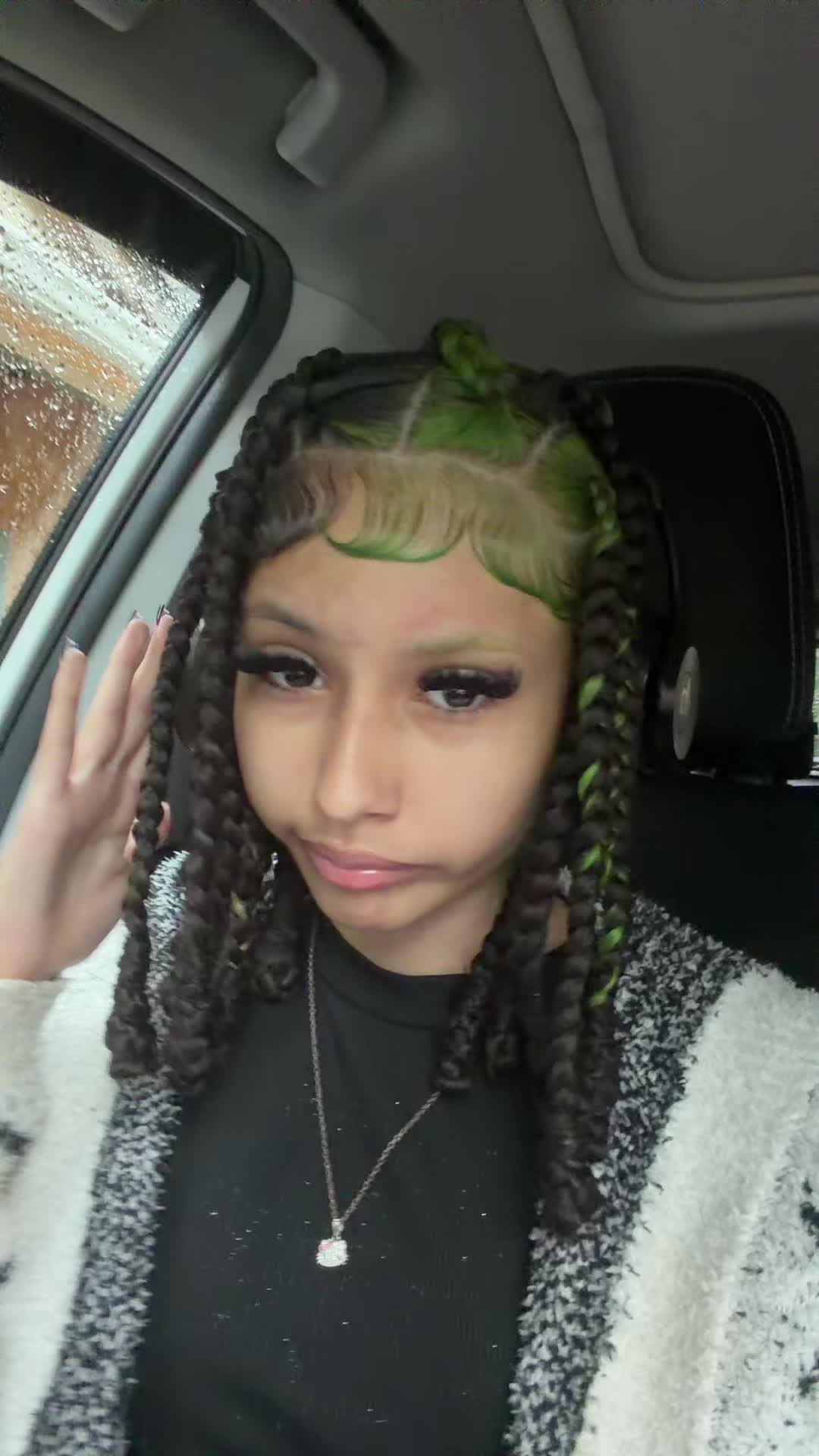 @🧑🏼&zwj;🎤