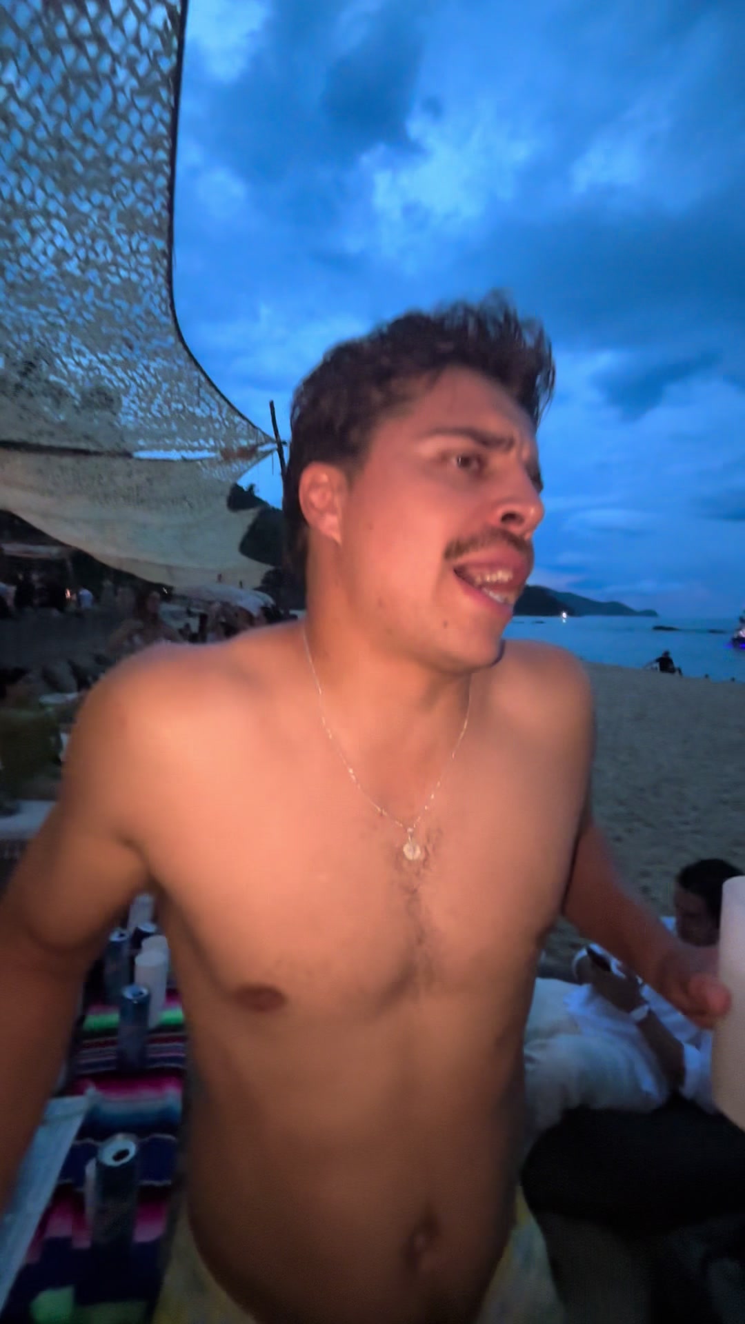 @Güero