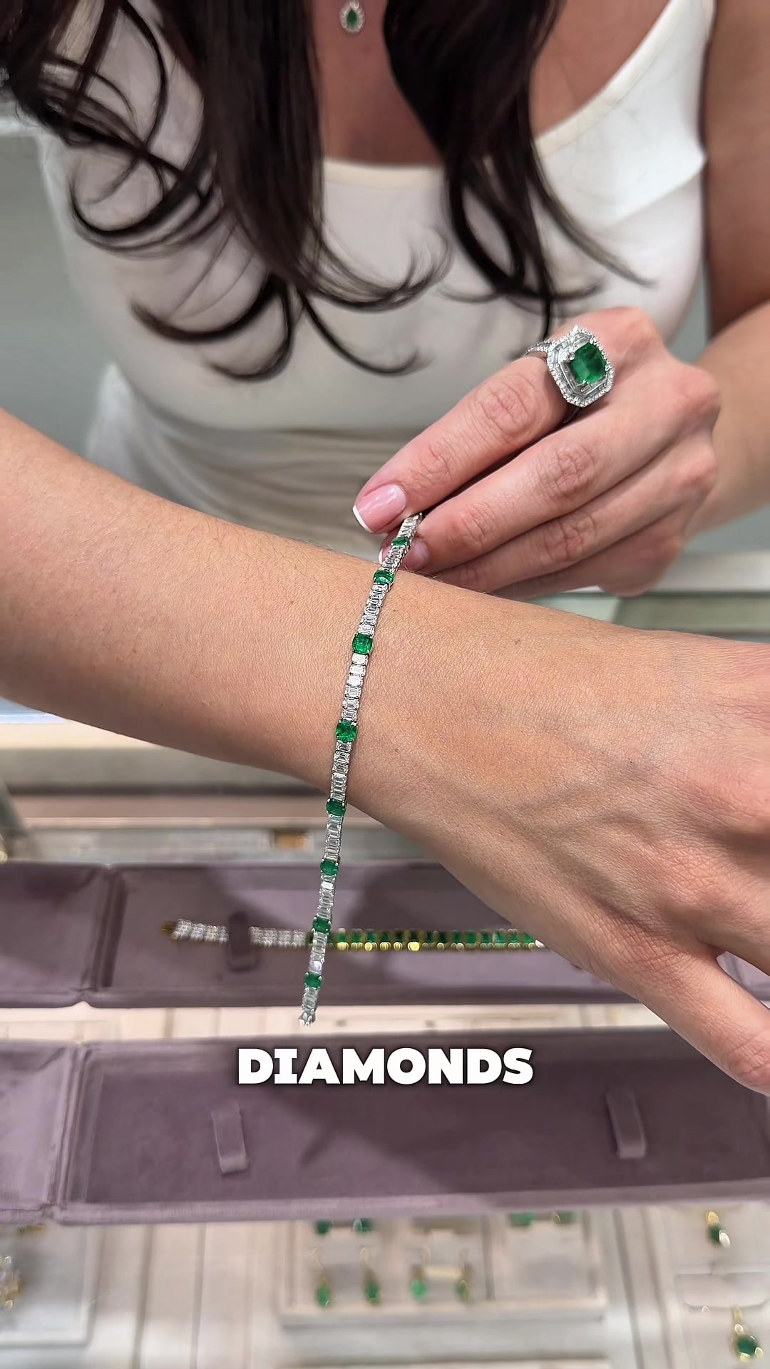@JR Colombian Emerald