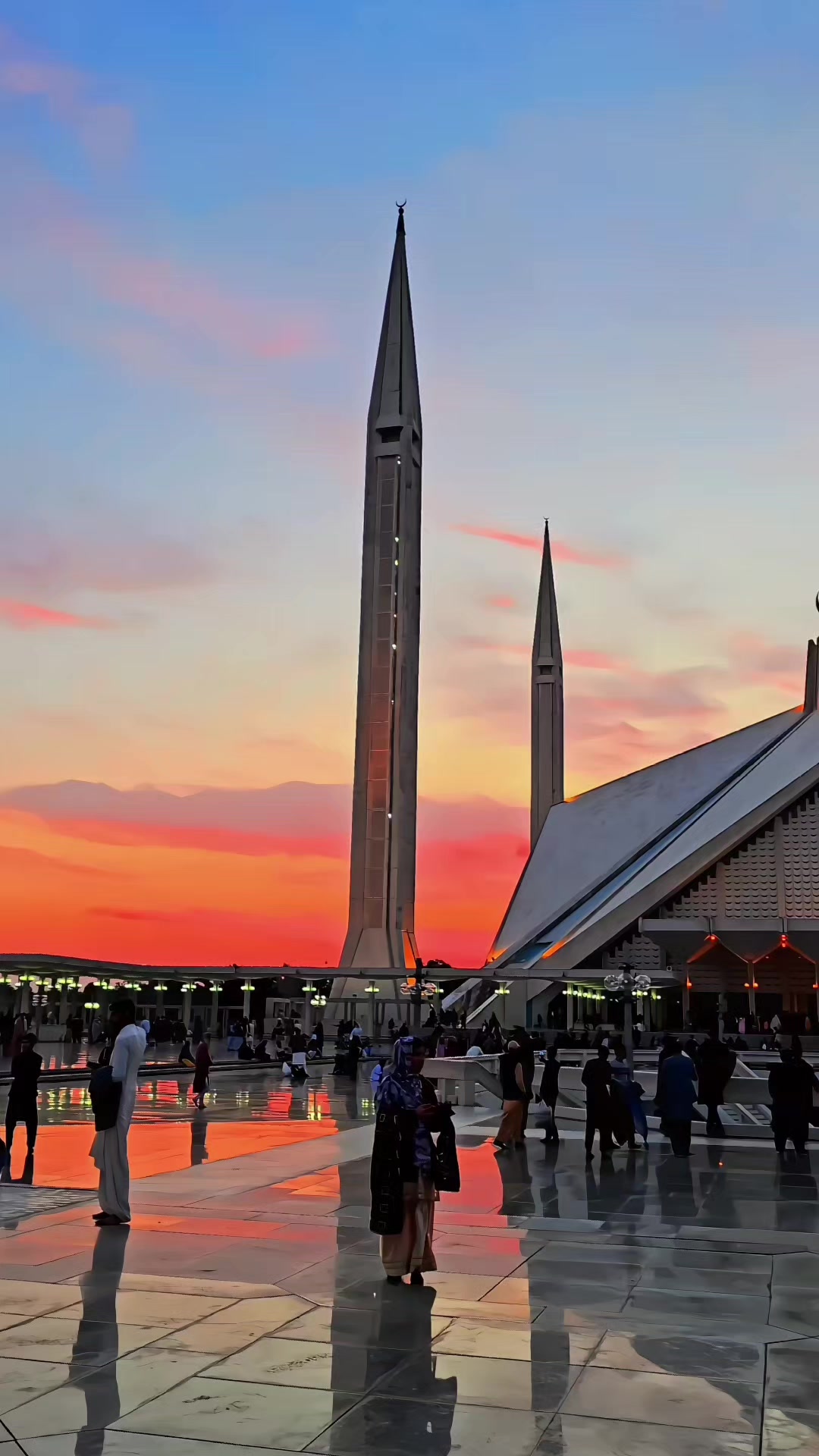 @Only Faisal Masjid ๐