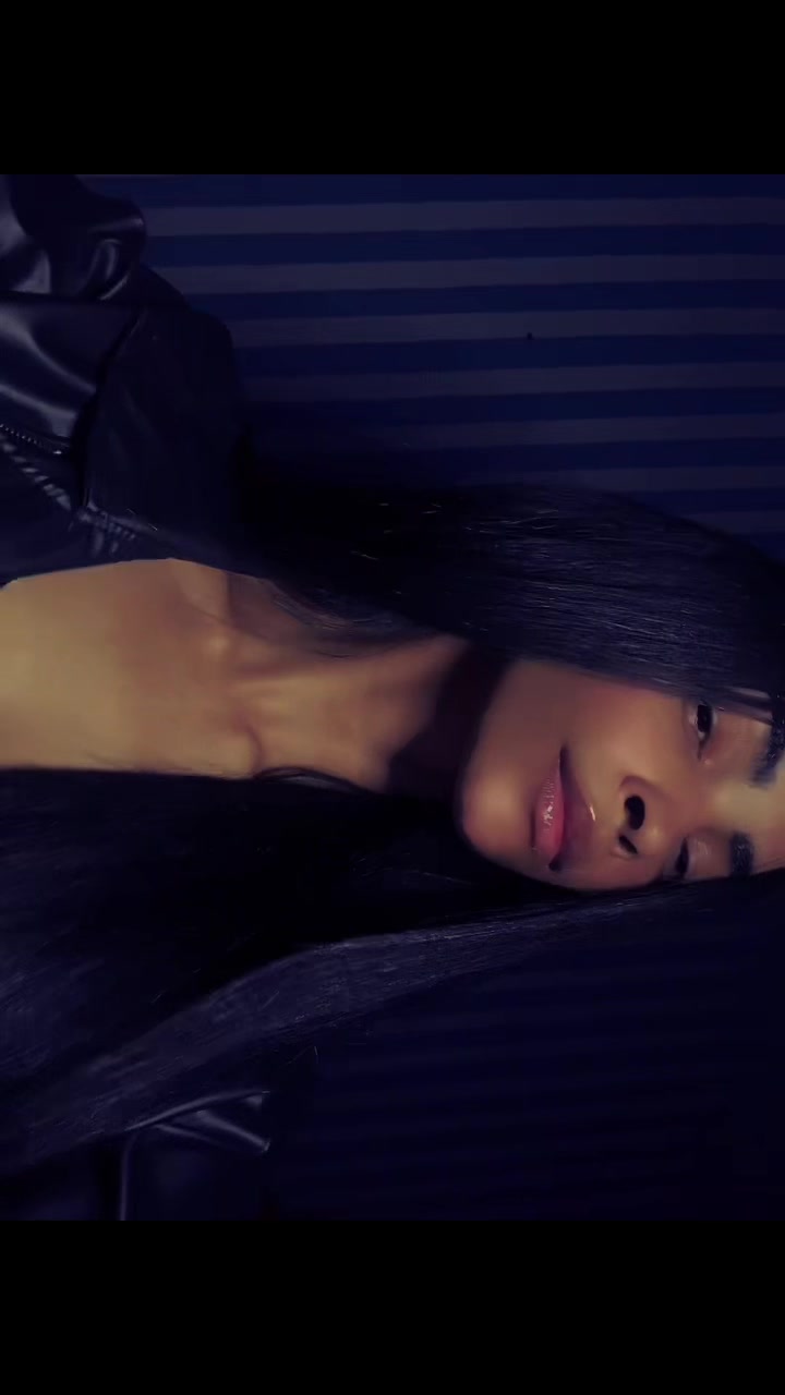 @Vit&oacute;ria 🖤