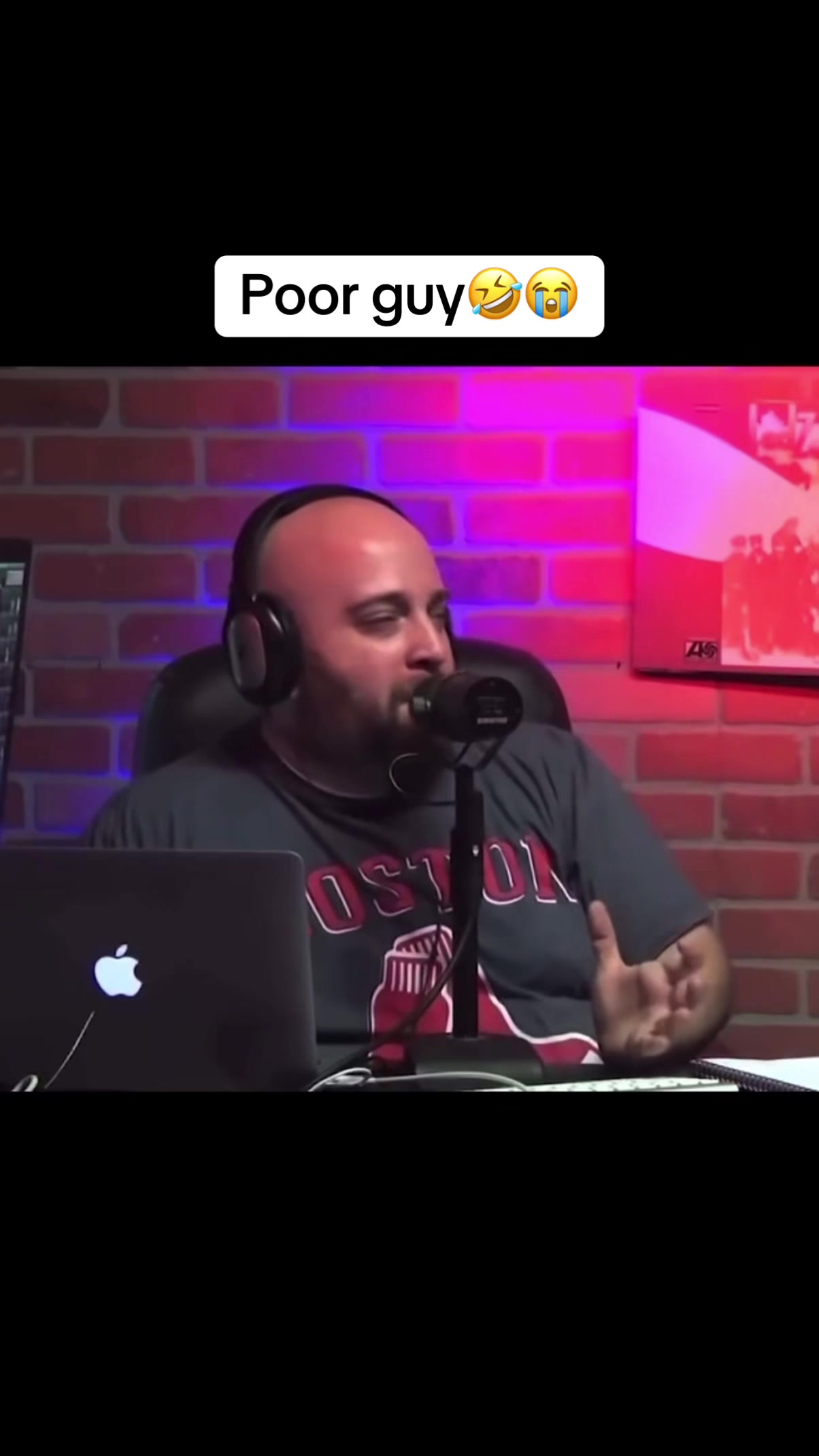 @FunnyPodcastClxps