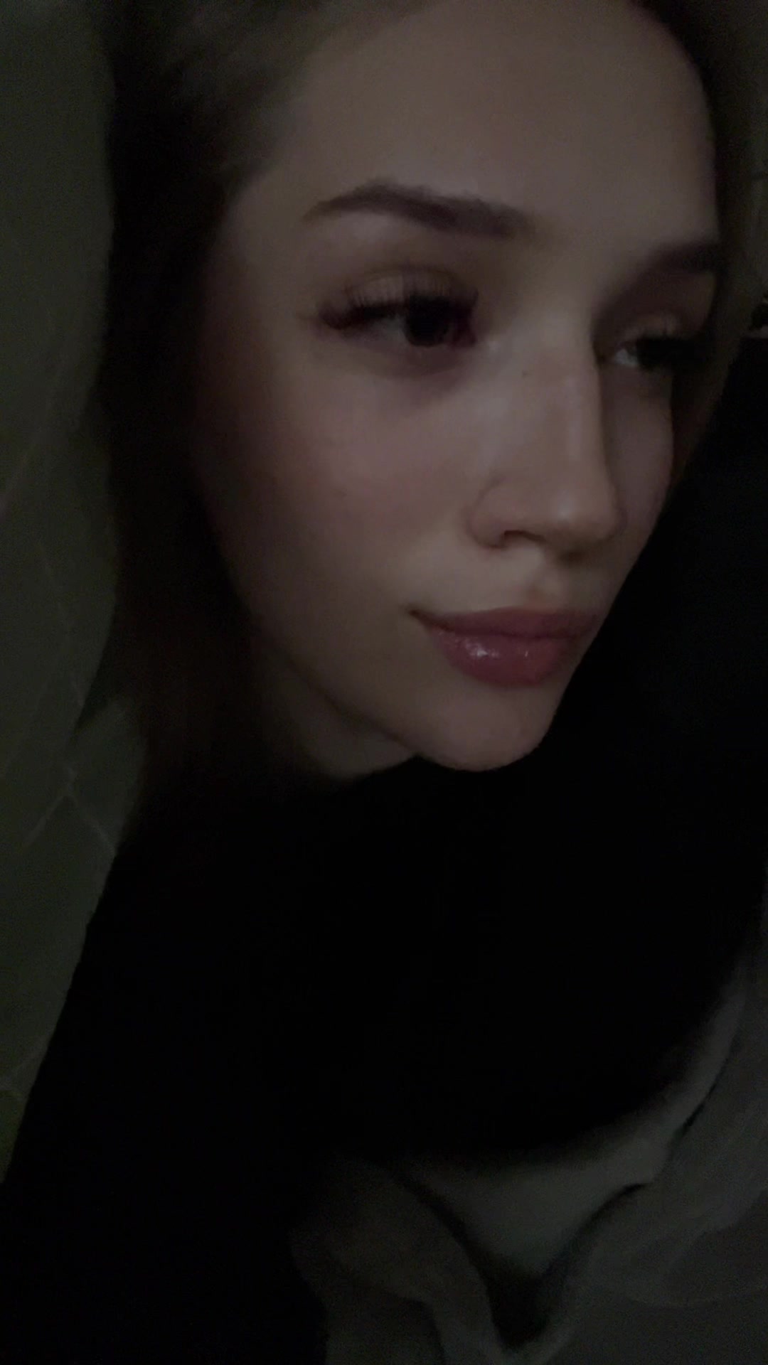 @соня я