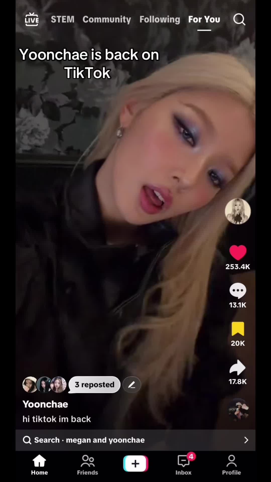 @JUSTAGIRLWHOLOVESHERSWEETHEART