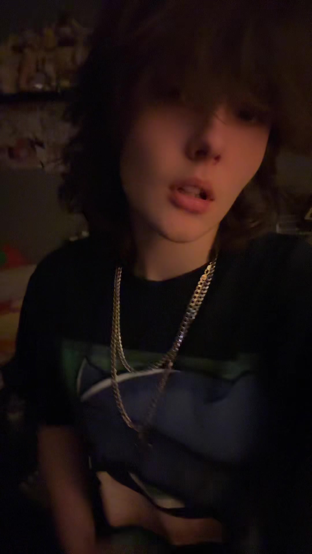 @:3