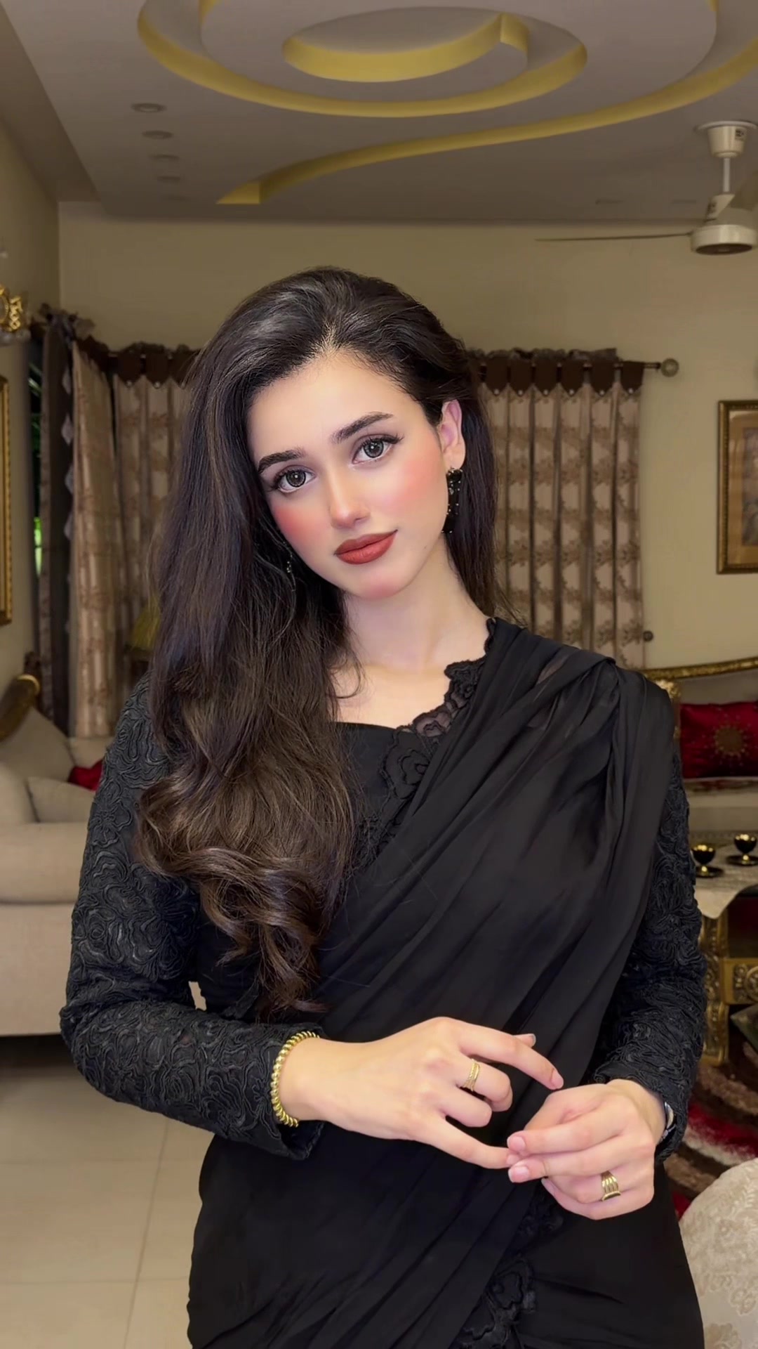 @Alina Amir