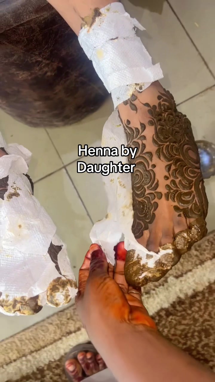 @hennabydaughter2
