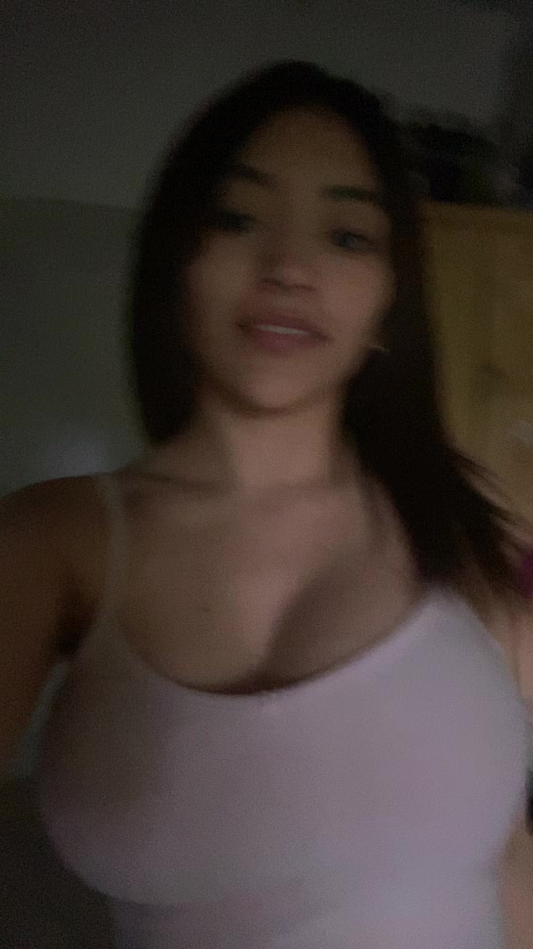 @🫢