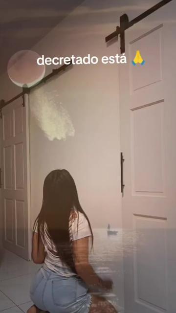 @...........
