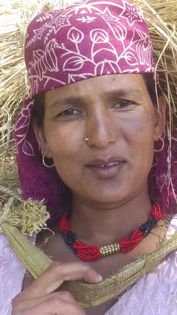 @एक्लि बुहारी ❣️❣️