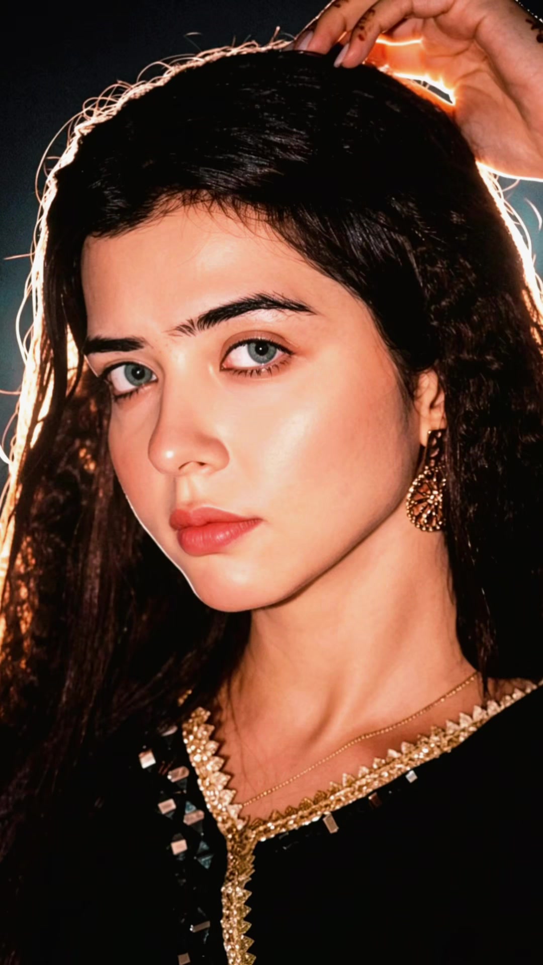 @Faryal 🧚🏻♀️