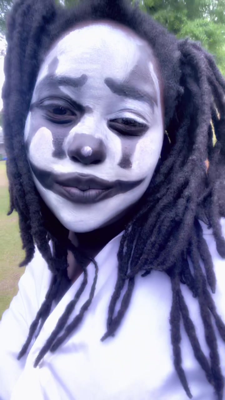 @🖤🐼~ N 0 V A ~ 🐼🖤