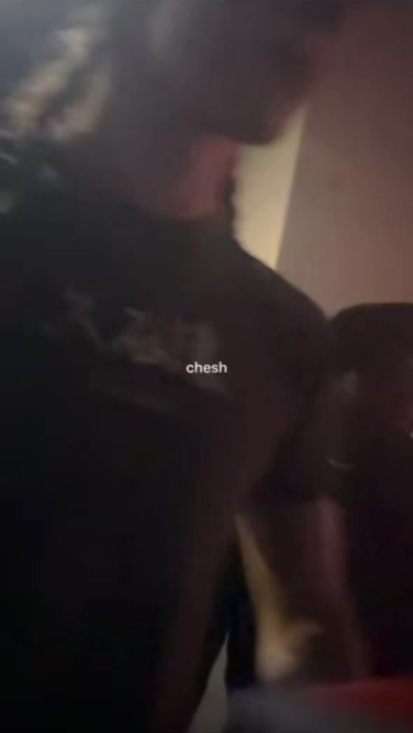 @๐ณ๐๐๐๐ข