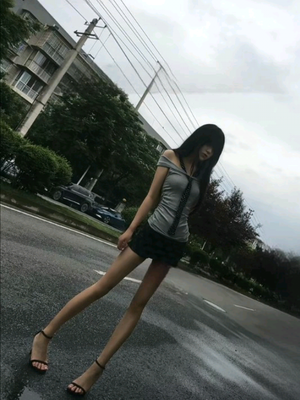 @𝑳𝒊𝒏𝒉𝑳𝒖𝒏𝒈