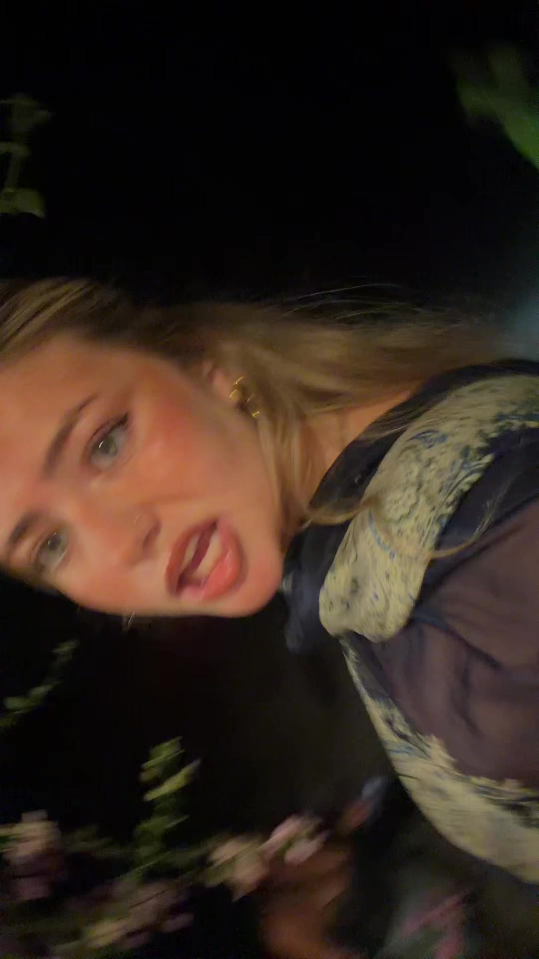 @3hotblondes_