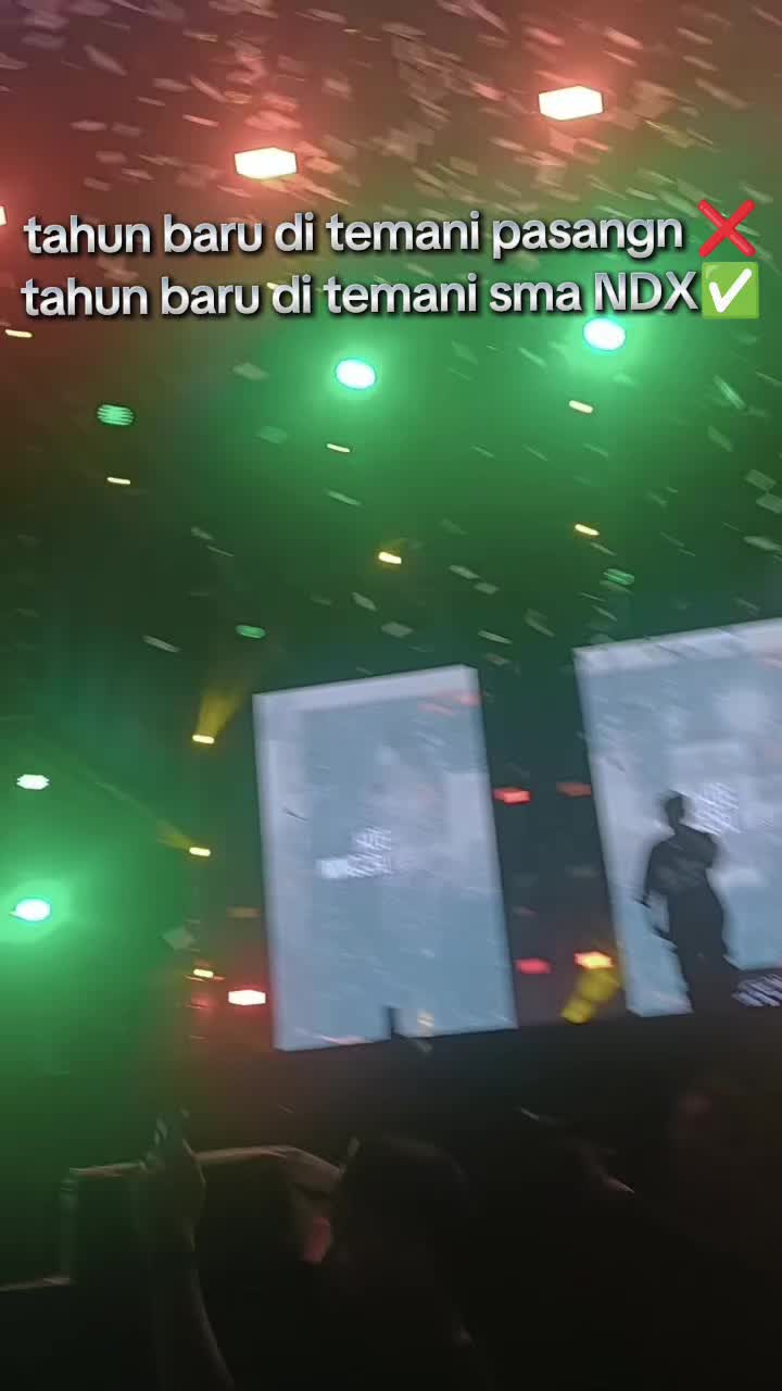 @©éπ°¥°